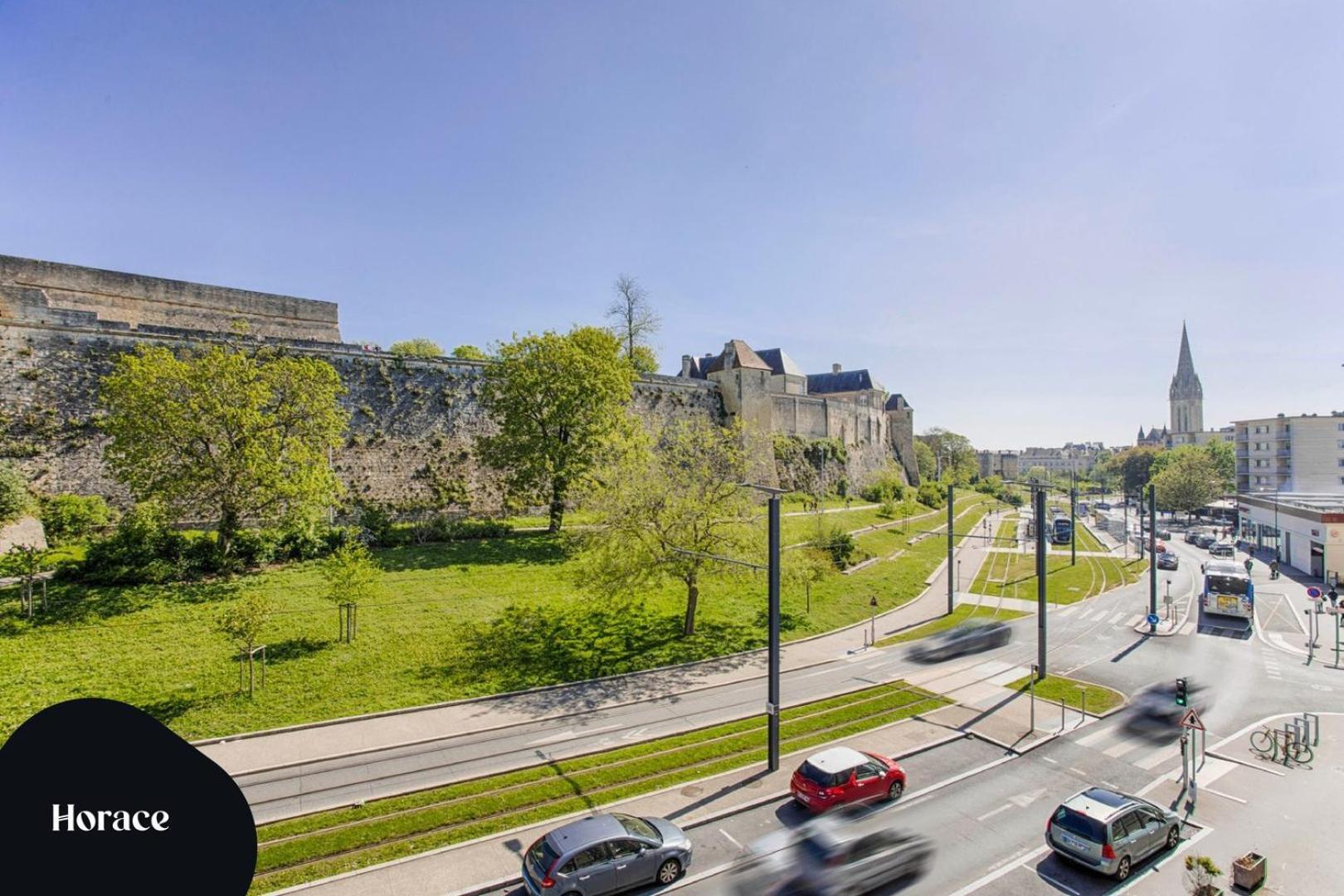 Le - Parking And Comfort In The Centre